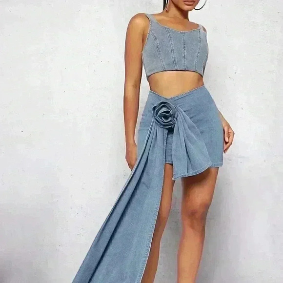 Casual Rosette Draped Side Denim Skirt Light Wash - Picture 2 of 5